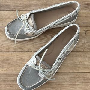 Sperry’s women’s Angelfish Gray leather/woven size 9m Loafer